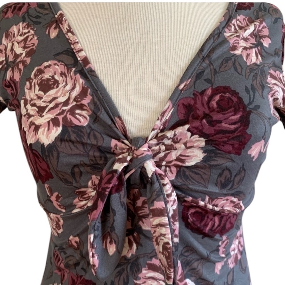 REBEL SUGAR Medium Floral Gray Burgundy short sleeve dress - Picture 9 of 16